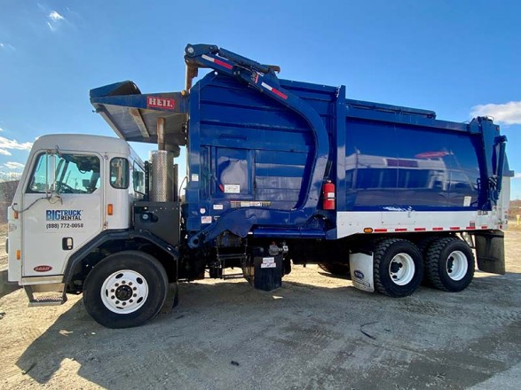 3-wpv_587x440_center_center Advantages of Automating Your Fleet With Automatic Front Loader Garbage Trucks