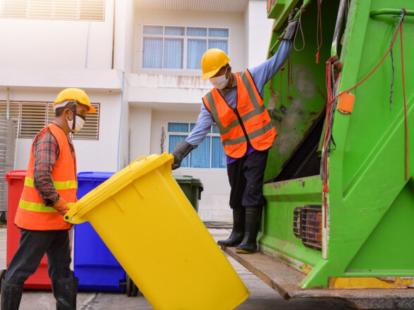 safety tips for backing up garbage trucks